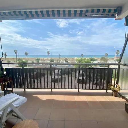 Calle 13 Apartament *