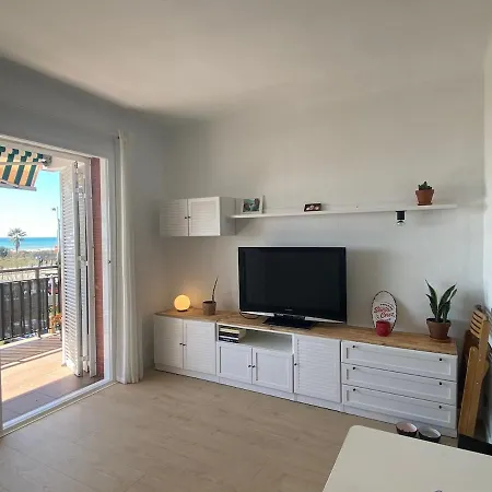 Calle 13 Apartament *